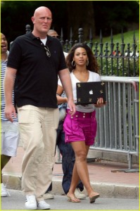 Beyonce walking with her Apple MacBook