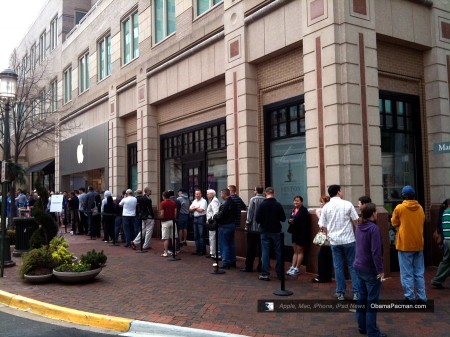 Reston Apple Store, iPad launch day line, queue photos 0441 Reston Apple Store, iPad launch day line, queue photos 0441