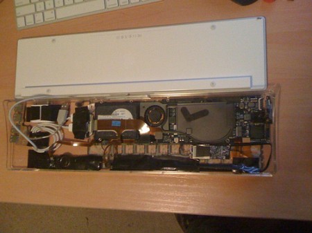Mac Mod, Old Apple MacBook Air hacked to fit under aluminum keyboard, components