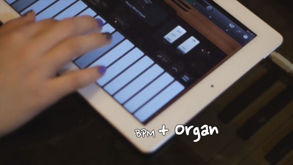 Organ, AppleGirl iPad 2 Garageband